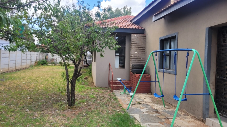 3 Bedroom Property for Sale in Elandia North West